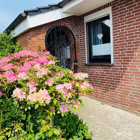 Ferienhaus An Der Kueste Im Luftkurort Hage Villa Екстериор снимка