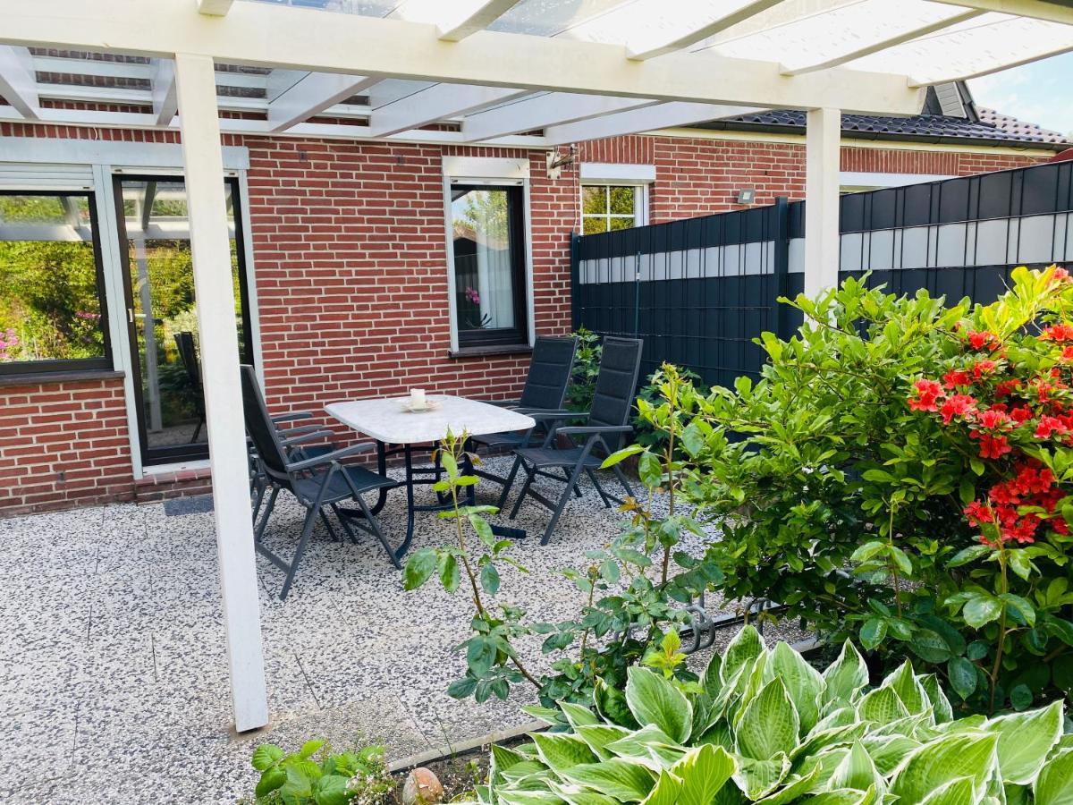 Ferienhaus An Der Kueste Im Luftkurort Hage Villa Екстериор снимка